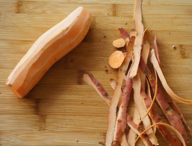 peeled_sweet_potato_for_sushi